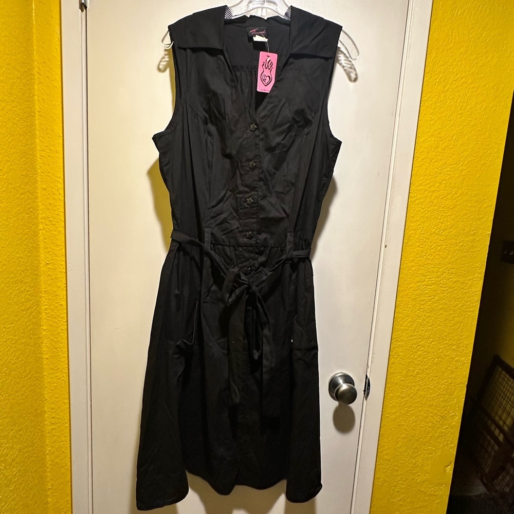 Torrid Black Sleeveless Dress, 16W, Plus Size